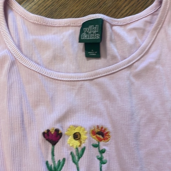 EUC Wild Fable Crop Top - Picture 3 of 3